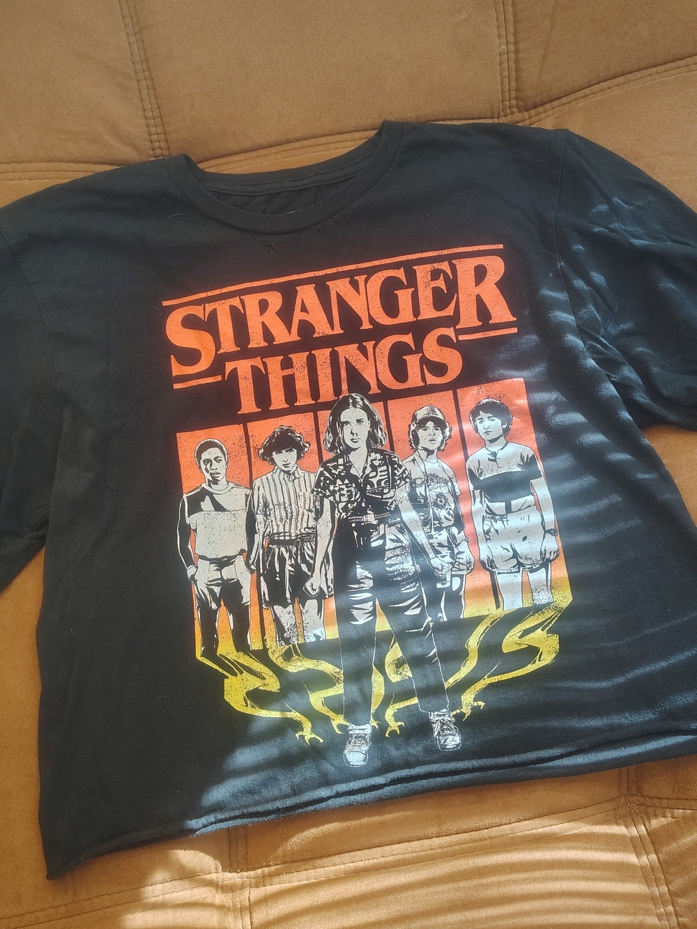 Stranger Things Women's Black Crop Graphic Tee